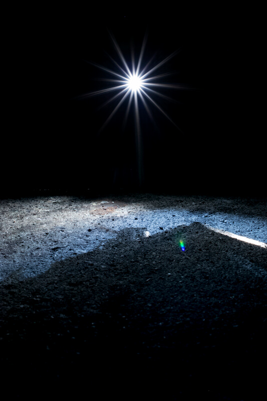 THE MOST BEAUTIFUL LIGHT NEXT TO THE DARK 2014 作品8