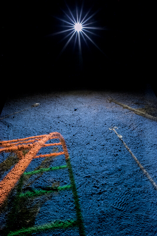 THE MOST BEAUTIFUL LIGHT NEXT TO THE DARK 2014 作品17